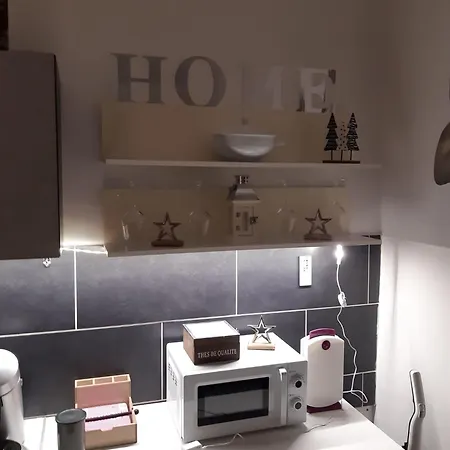 Schalke Gelsenkirchensie Wollen Guenstig Und Komfortabelwir Auch Fuer Unsere Bestendie Gaeste Apartament