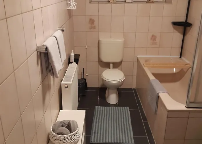 Schalke Gelsenkirchensie Wollen Guenstig Und Komfortabelwir Auch Fuer Unsere Bestendie Gaeste