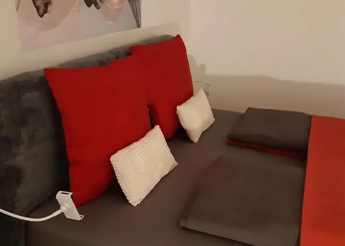 Schalke Gelsenkirchensie Wollen Guenstig Und Komfortabelwir Auch Fuer Unsere Bestendie Gaeste Appartamento Gelsenkirchen